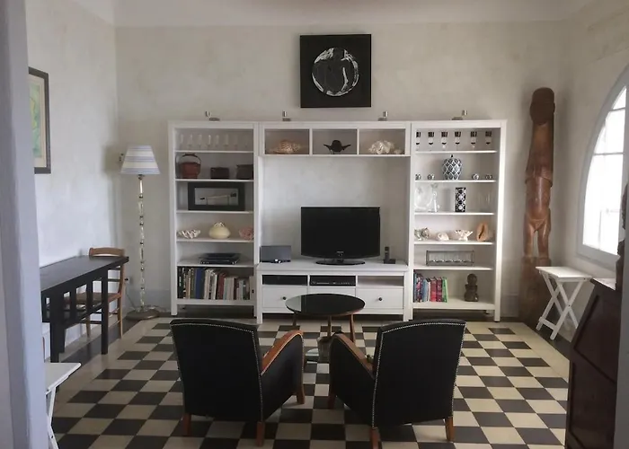 Villa Les Algues, Les Pieds Dans L'eau Sur La De Rènecros